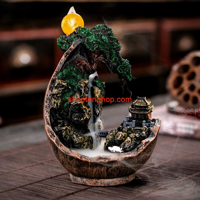 Thác khói trầm hương chảy ngược