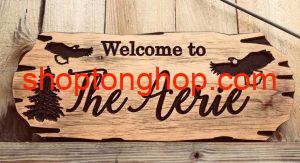 Read more about the article Làm biển gỗ khắc chữ TPHCM, bảng hiệu gỗ vintage đẹp giá rẻ